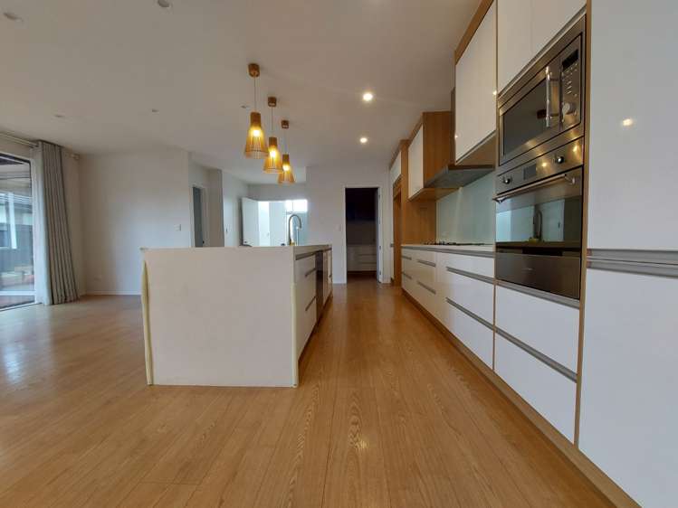 28 Jelas Drive Riverhead_1