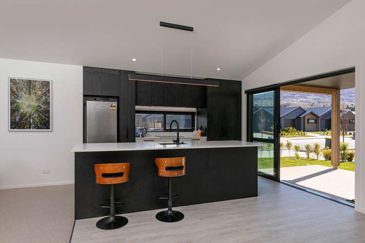 14 Wooing Tree Avenue Cromwell_8