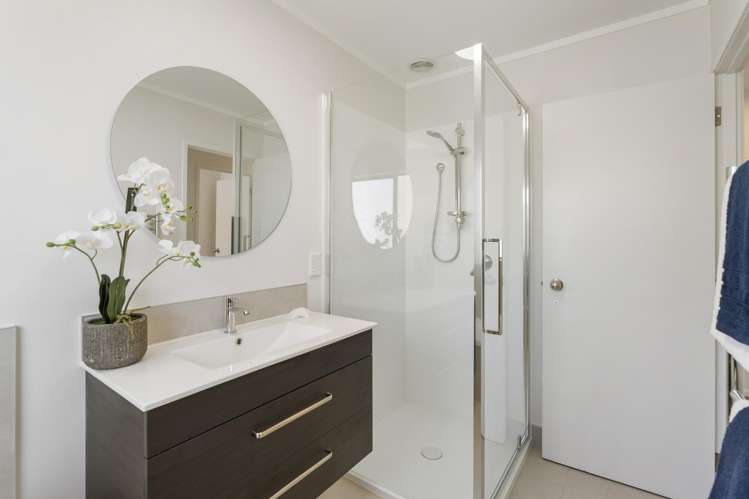 50B Mirrabooka Avenue Botany Downs_12