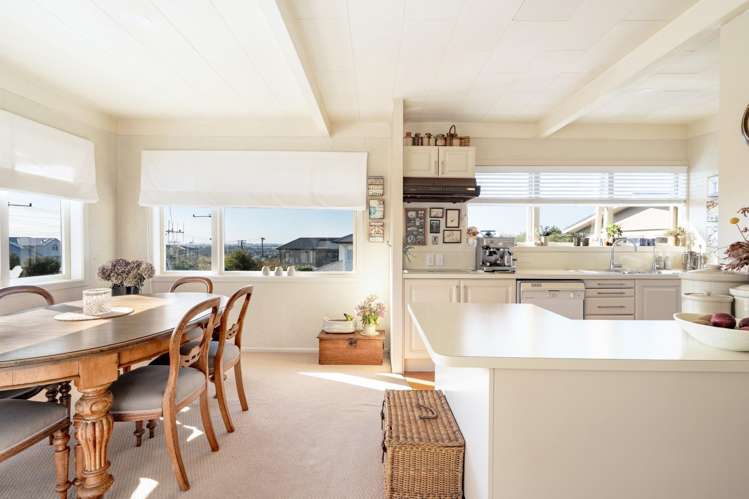 43 Hinewa Road Otumoetai_5