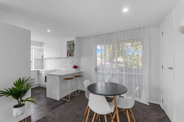 3/56 Flanshaw Road Te Atatu South_5