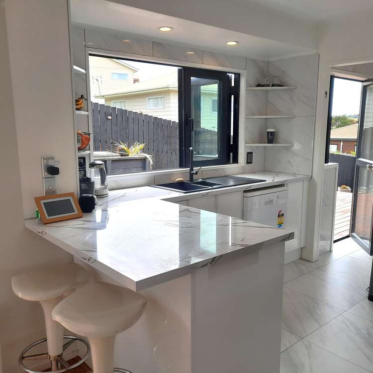 4B Antrim Grove Bayview_7