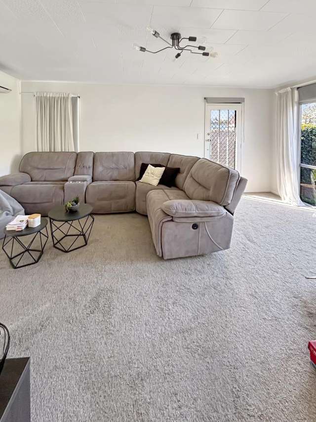 2/518 Fitzroy Avenue 10482_4