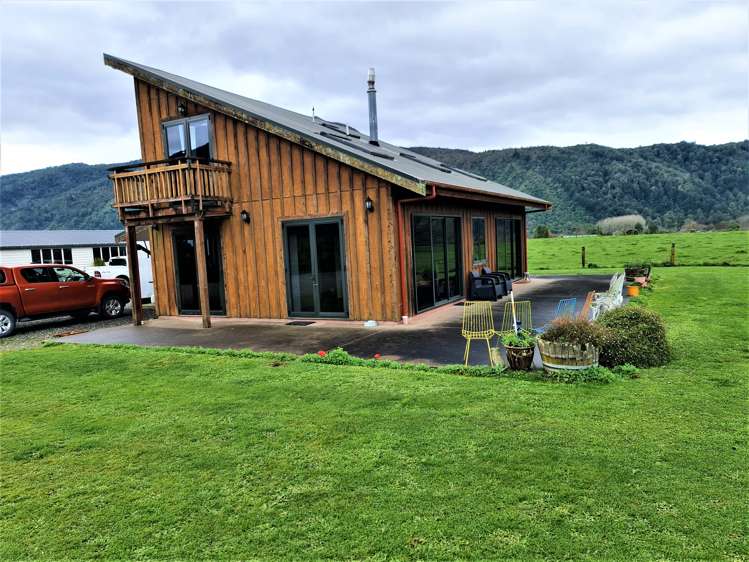 72 Hotham Street Murchison_12