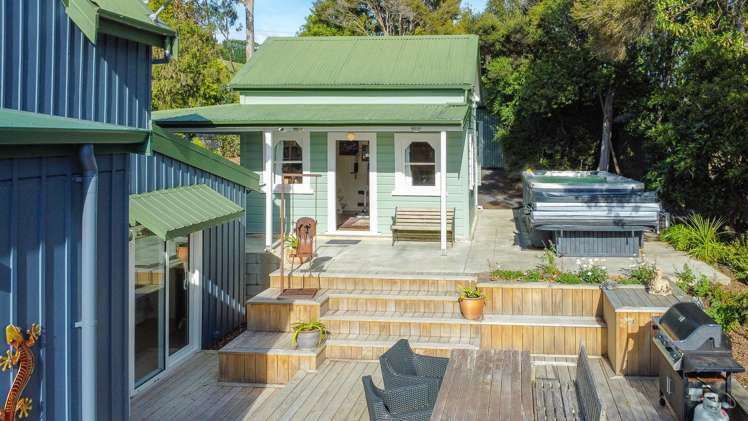 8 Short Street Waitati_23