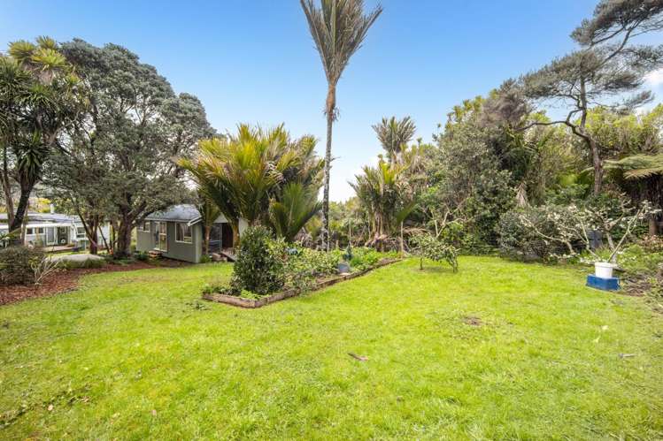 28 Tasman View Road Bethells Beach_1