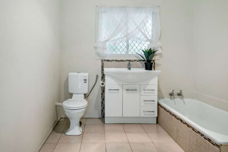 1/4 Roseburn Place Pakuranga_7