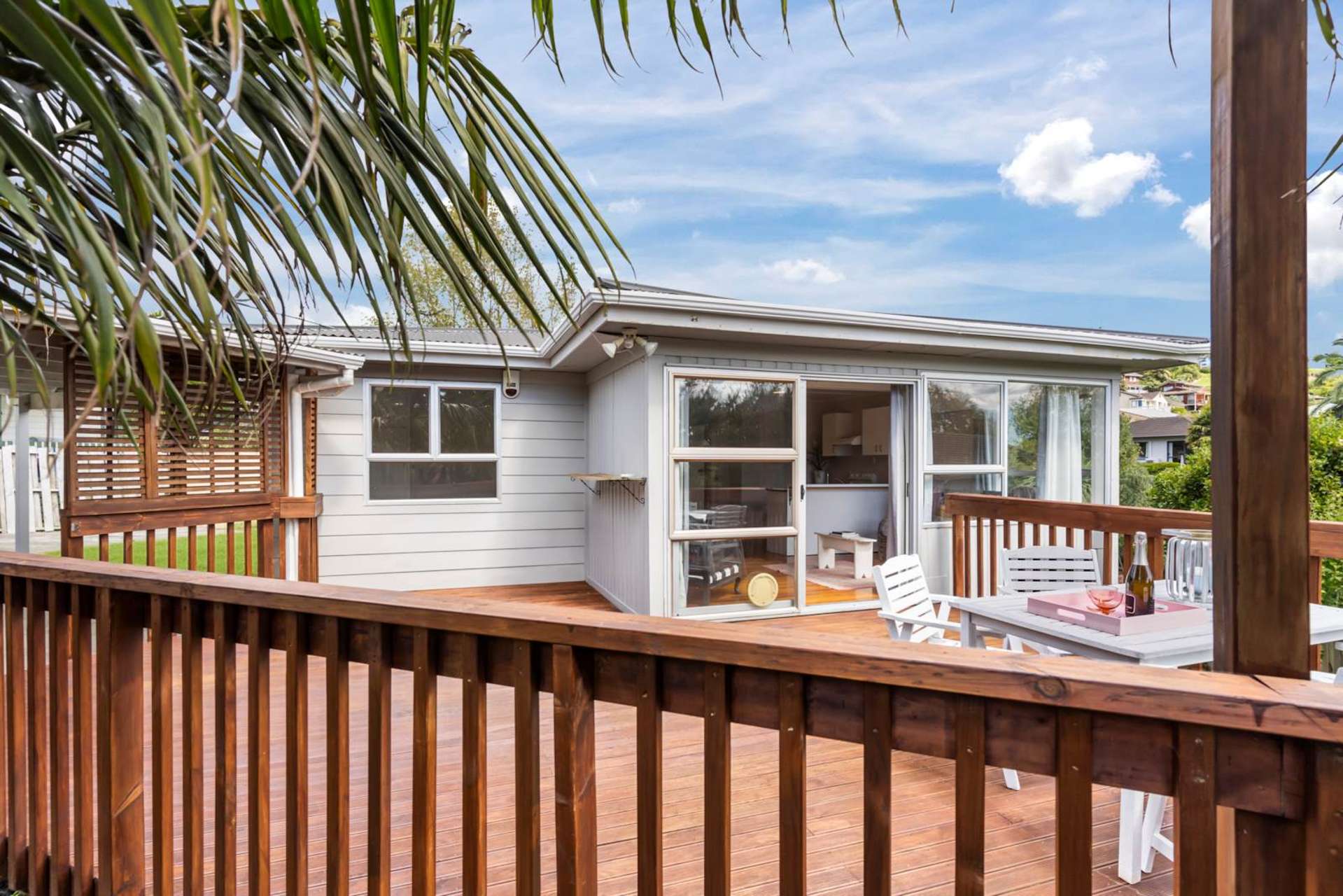 2/69 Awaroa Road Helensville_0