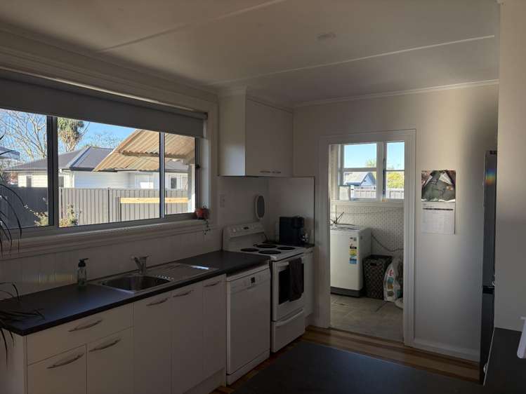 714 Grove Road Mayfair_7