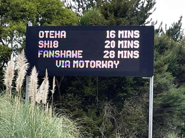 9/10+13/11/16-18 Sugarloaf Close Puhoi_2