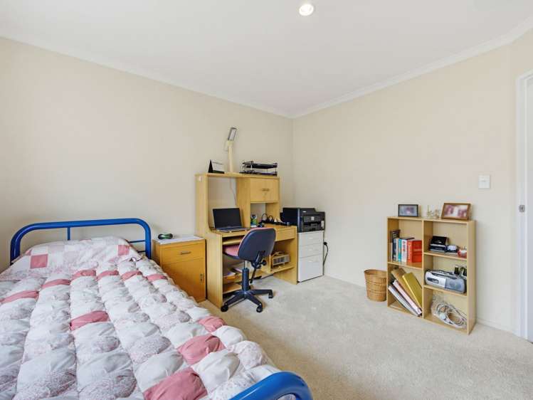 9 Fuller Close Villa 63 Levin_17
