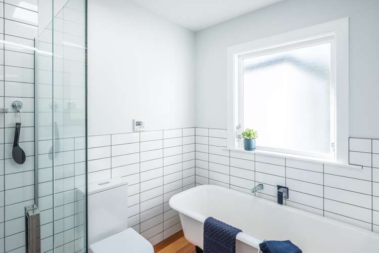 6 Angus Avenue Berhampore_14