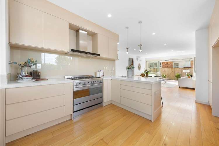 87 The Drive Epsom_9