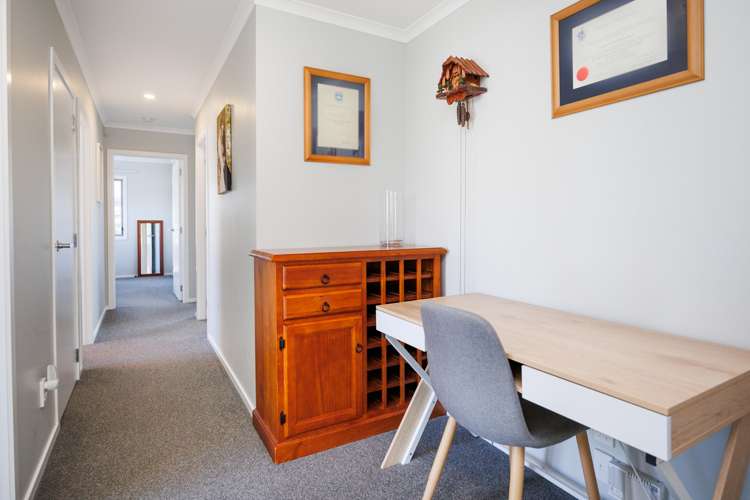 29 Wescombe Grove Feilding_11