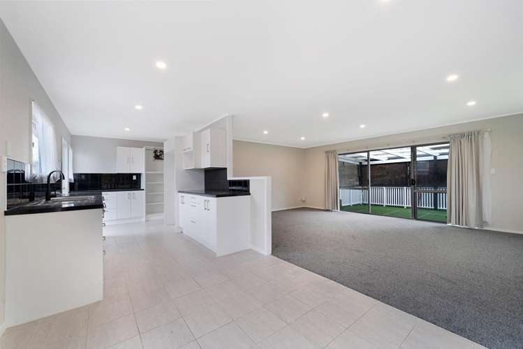 22 Taranui Place Henderson_21