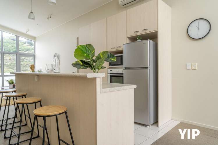 5/9 Broderick Road Johnsonville_2