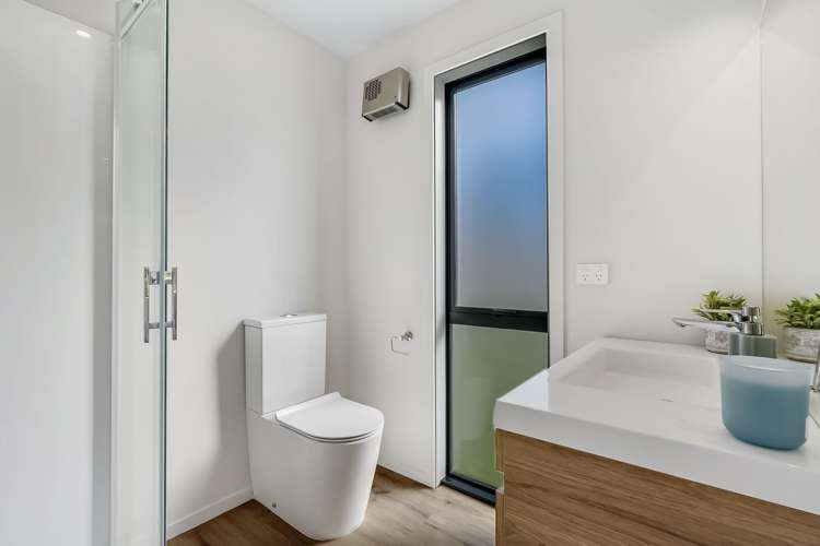 57 Magnum Drive Cromwell_10