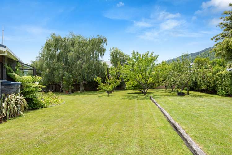 252b Waikawa Road Waikawa_8