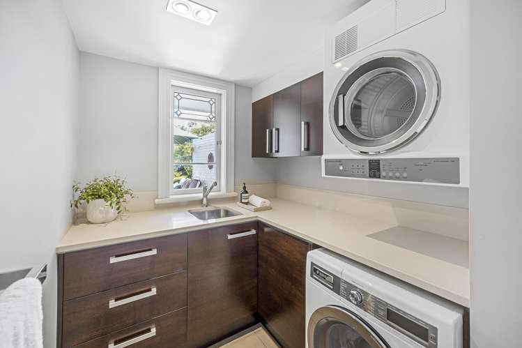 15 Lynch Street Point Chevalier_29