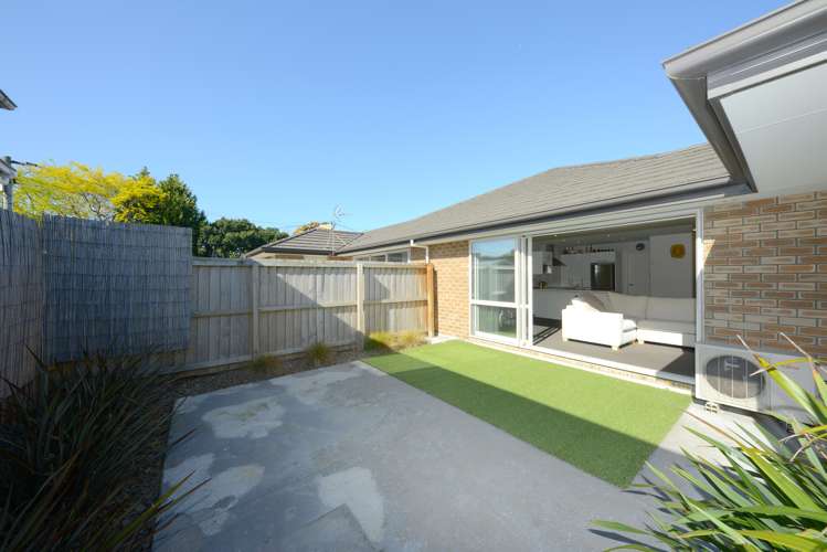 2/43 Waltham Road Sydenham_0