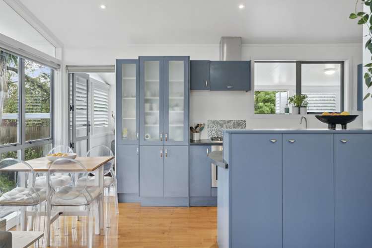 90 Crawford Avenue Mangere Bridge_11