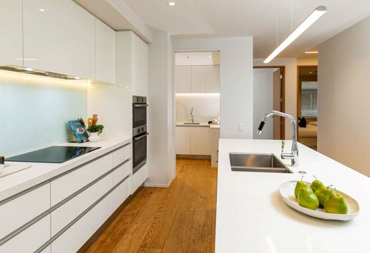 102/585 Beach Road Rothesay Bay_5