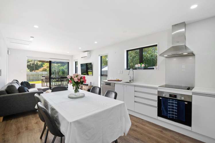 18 Taupata Lane Helensville_14