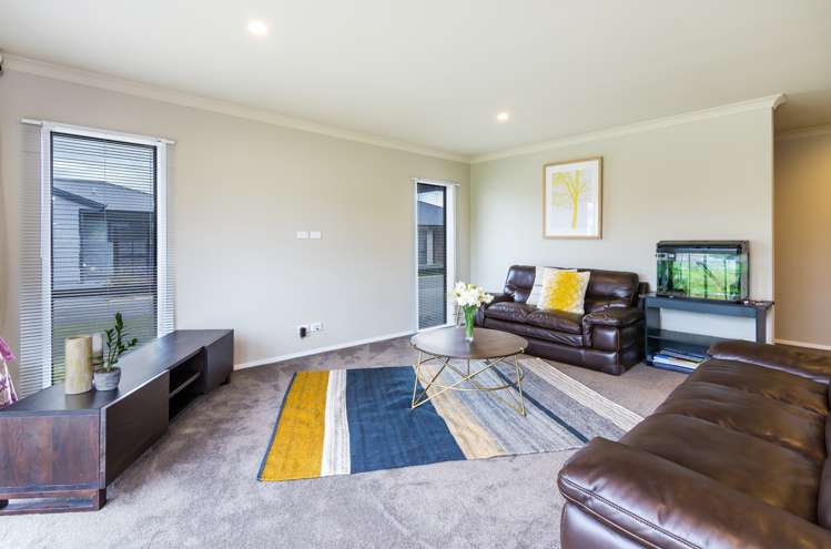 16 Noumea Drive Rangatira Park_9