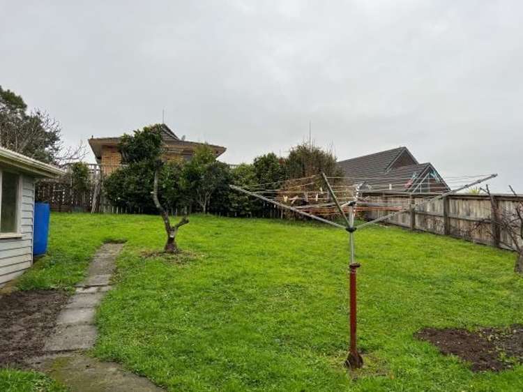 8 Lewis Street Blockhouse Bay_13