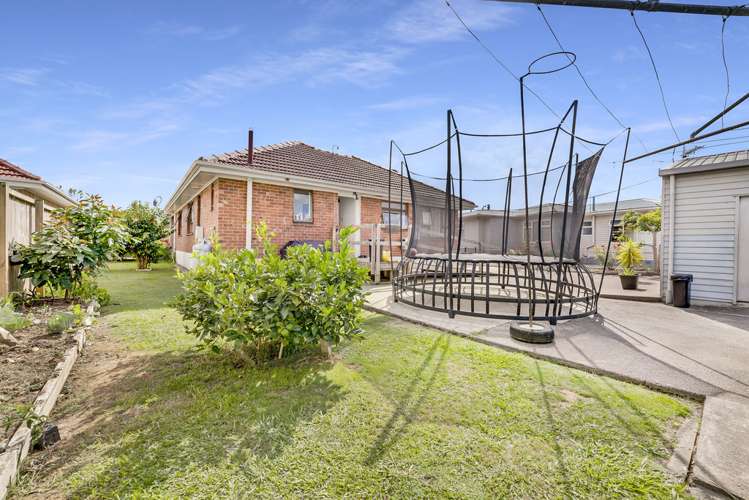 18 Hallberry Road Mangere East_17