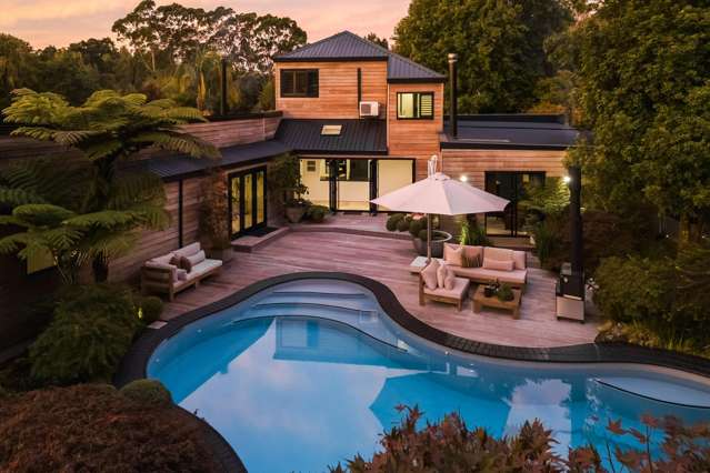 Grounded in Natural Textures and Quiet Luxury