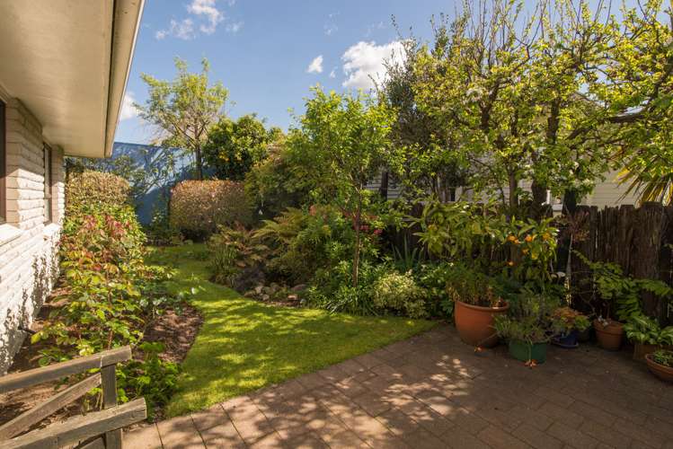 26 Robertson Street Glenholme_16