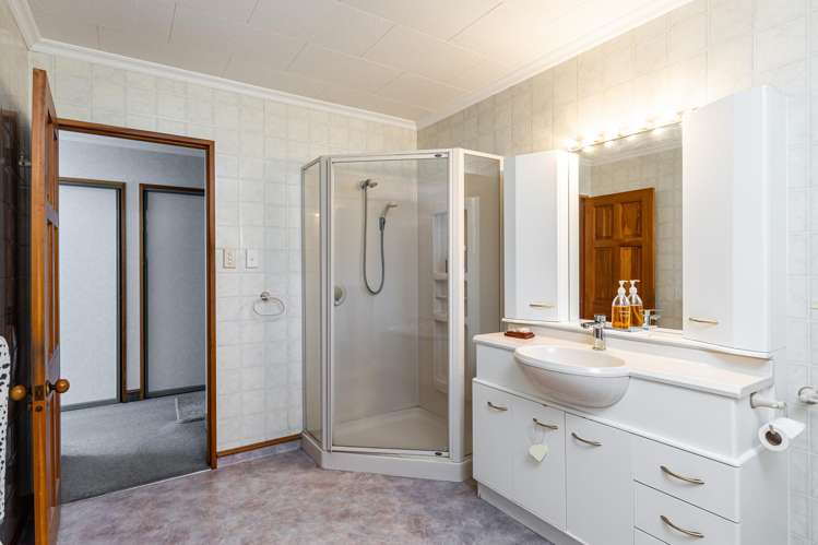 11 Douslin Place Witherlea_19