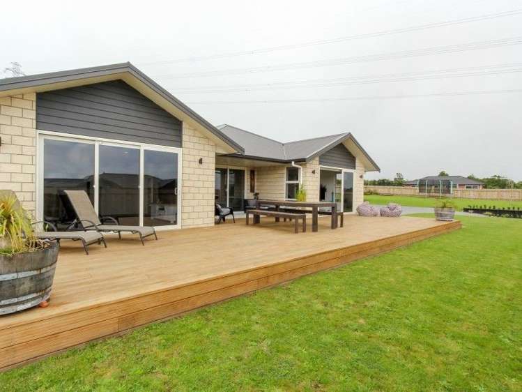 9 Honeyfield Drive Whalers Gate_5