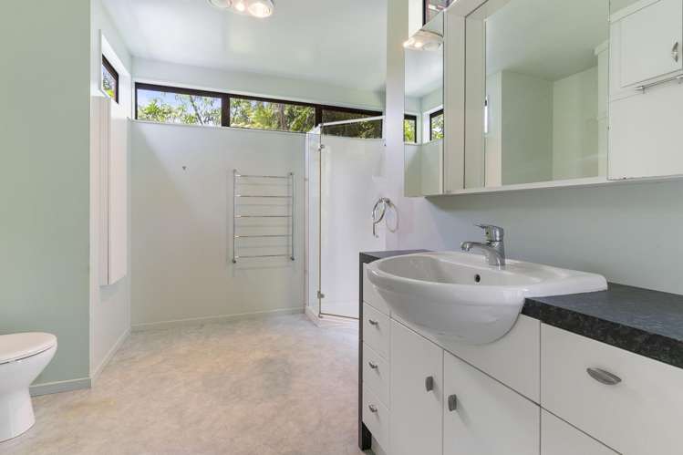 172 Bethells Road Bethells Beach_16