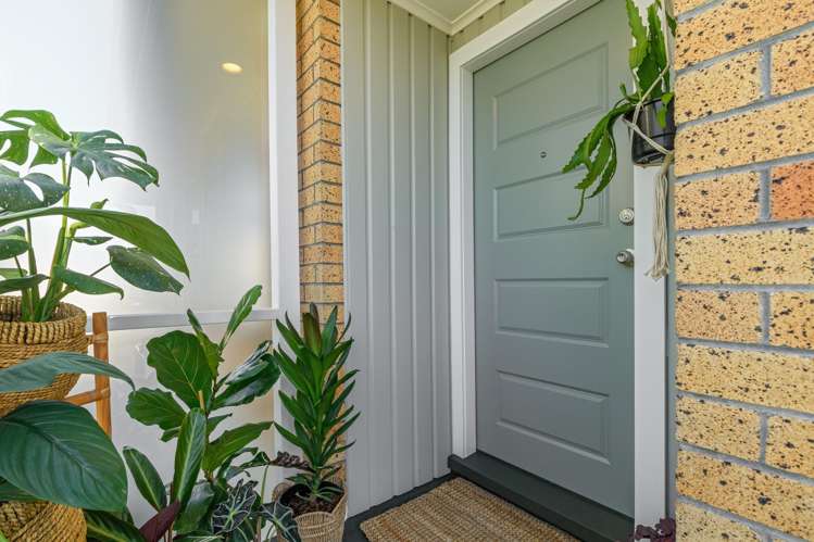 24 Warwick Place Brookfield_29