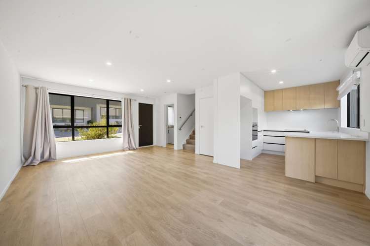 88D Sylvan Crescent Te Atatu South_12