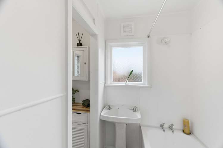 12 Hawkhurst Road Lyttelton_15