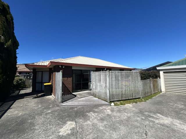 Easy Care 3 Bedroom Home