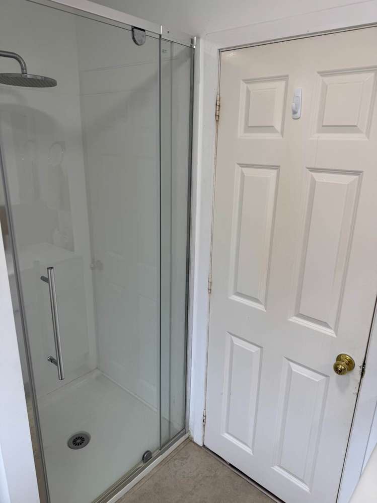 6b Millbrook Road Henderson_11