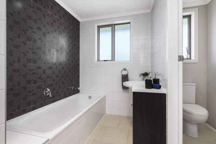 52 Exeter Street Glenview_14