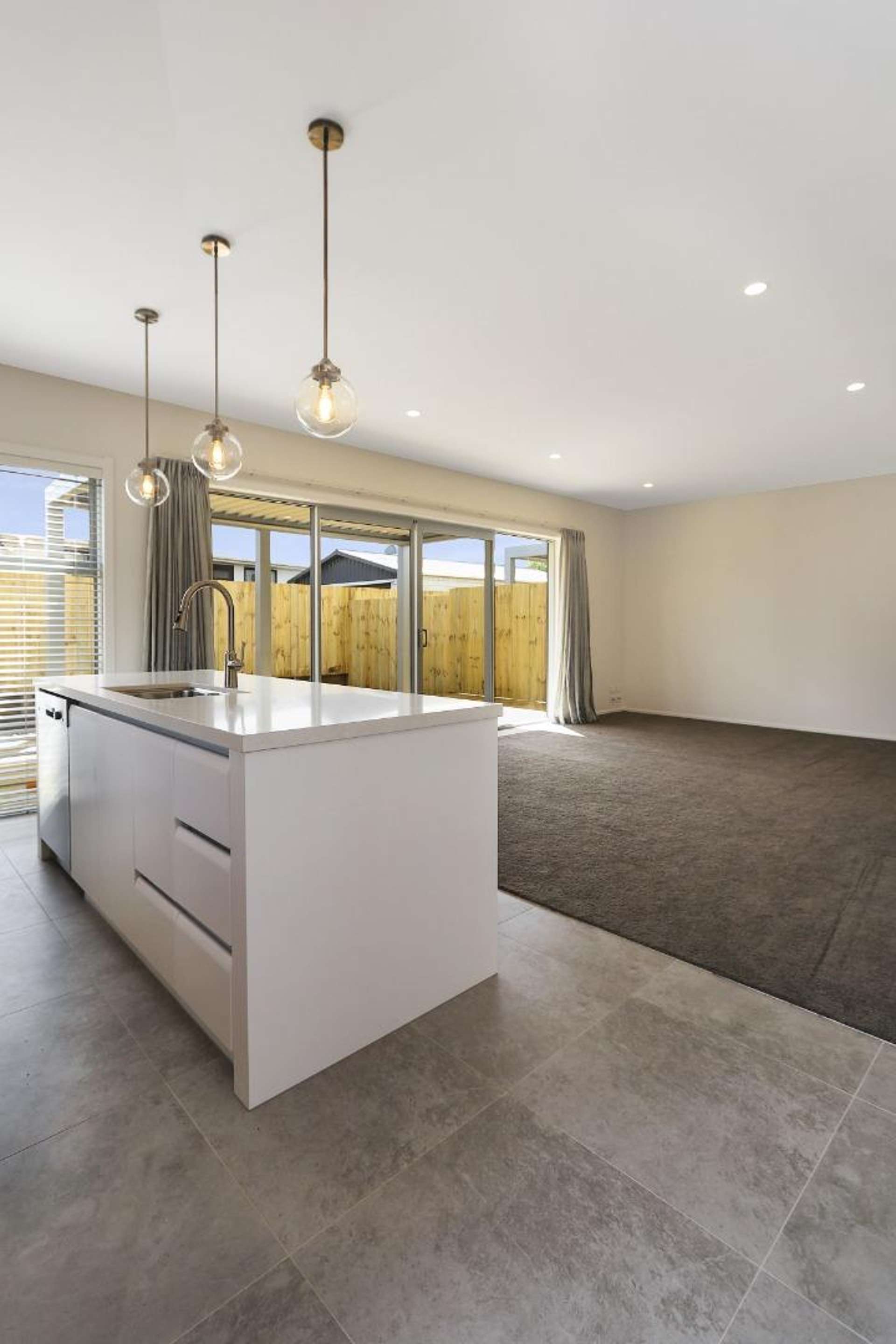 3/98 Dinsdale Road 1057_0