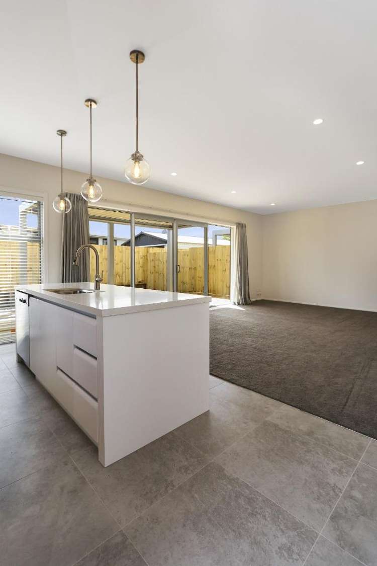 3/98 Dinsdale Road_0
