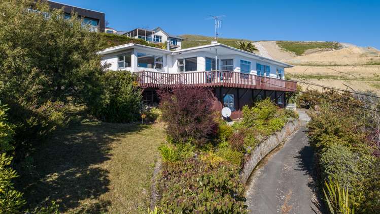 8 Tui Glen Road_0