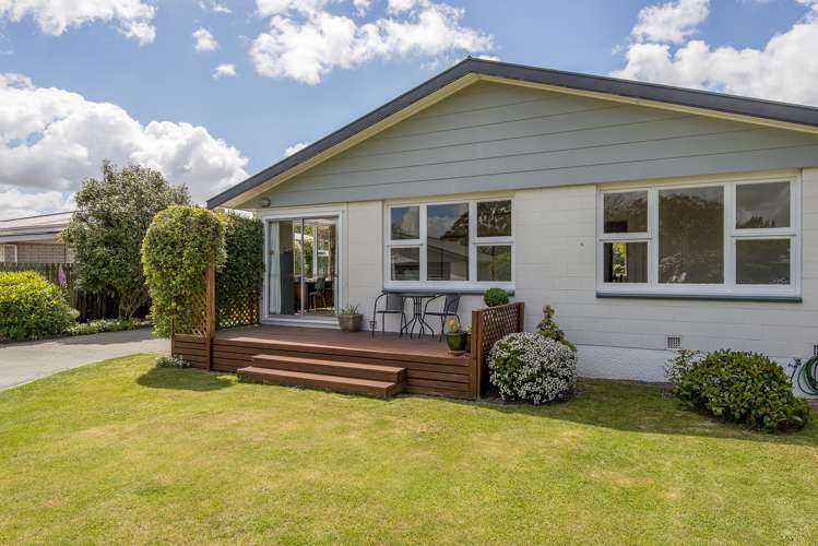 13 Longden Street Darfield_16