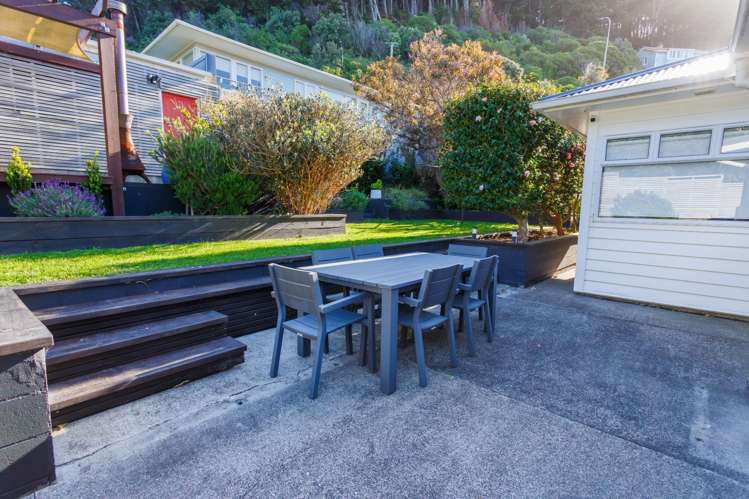 2 Berwick Grove Seatoun_18