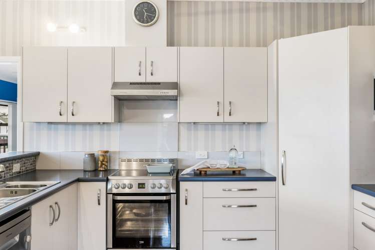 65 Uxbridge Road Mellons Bay_5