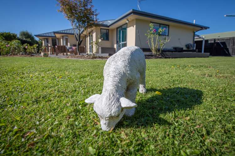 16 Paget Drive Woodend_18