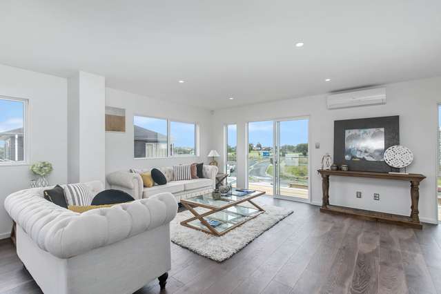 71 Bordeaux Parade Te Atatu South_3