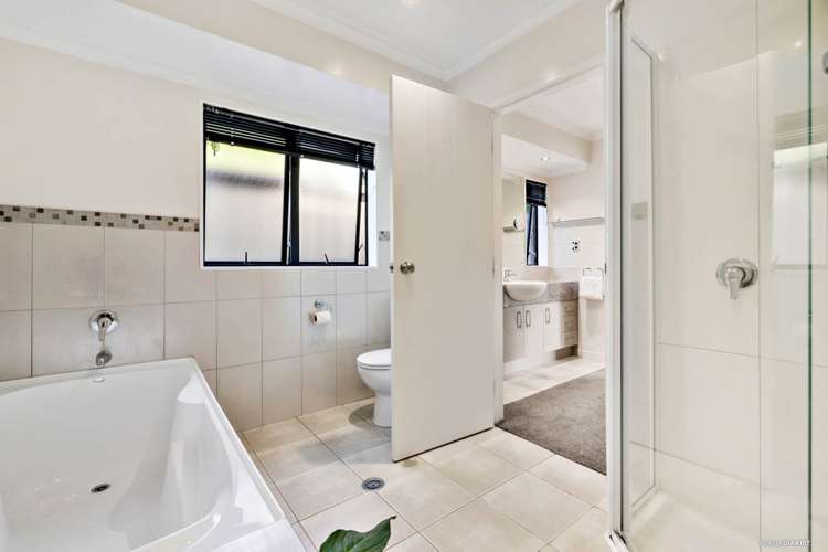 7 Dunvegan Rise East Tamaki Heights_11